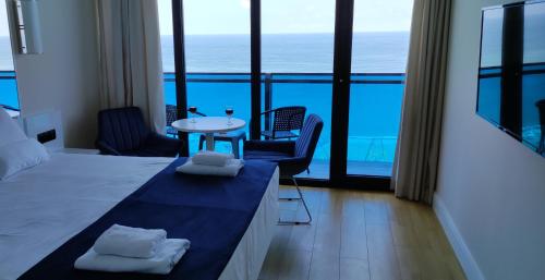 Only Front Sea View No Side View Wonderful Panorama High Floor Location Guarantee