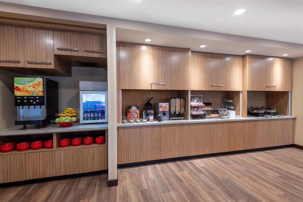 TownePlace Suites by Marriott Indianapolis Airport - photo 52