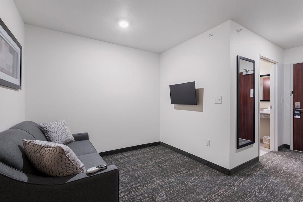 Cobblestone Hotel & Suites Urbana - photo 19