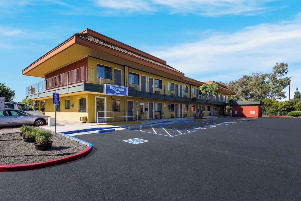 Rodeway Inn Livermore - carbon neutral hotel in Livermore