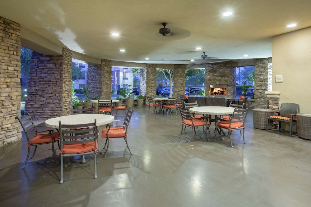 Hilton Garden Inn Avondale - photo 39