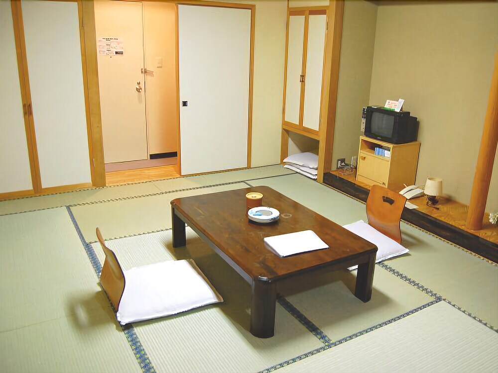 Hotel Youroushi — hotel in Shibetsu
