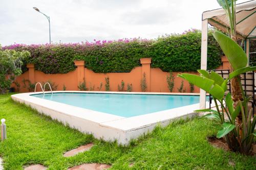 Villa 5 Chambres Pour Famille Avec Piscine & Parking — 4-Star Luxury Hotel in Marrakesh, Morocco
