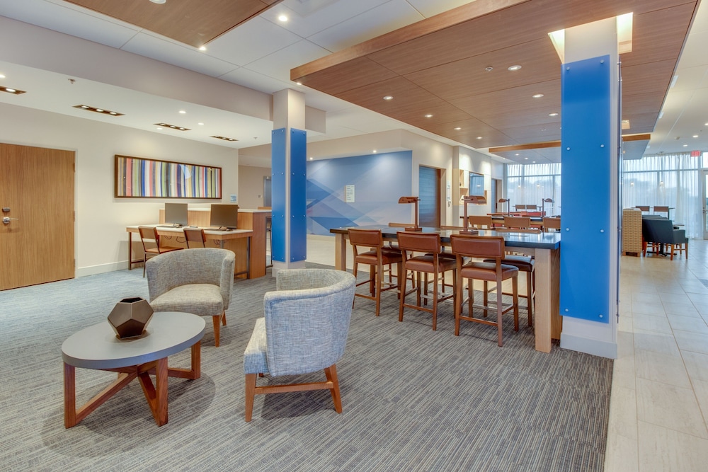 Holiday Inn Express & Suites Union City by IHG - photo 40