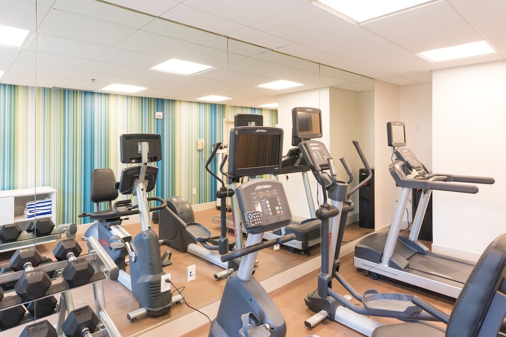 Holiday Inn Express Charleston by IHG - photo 25
