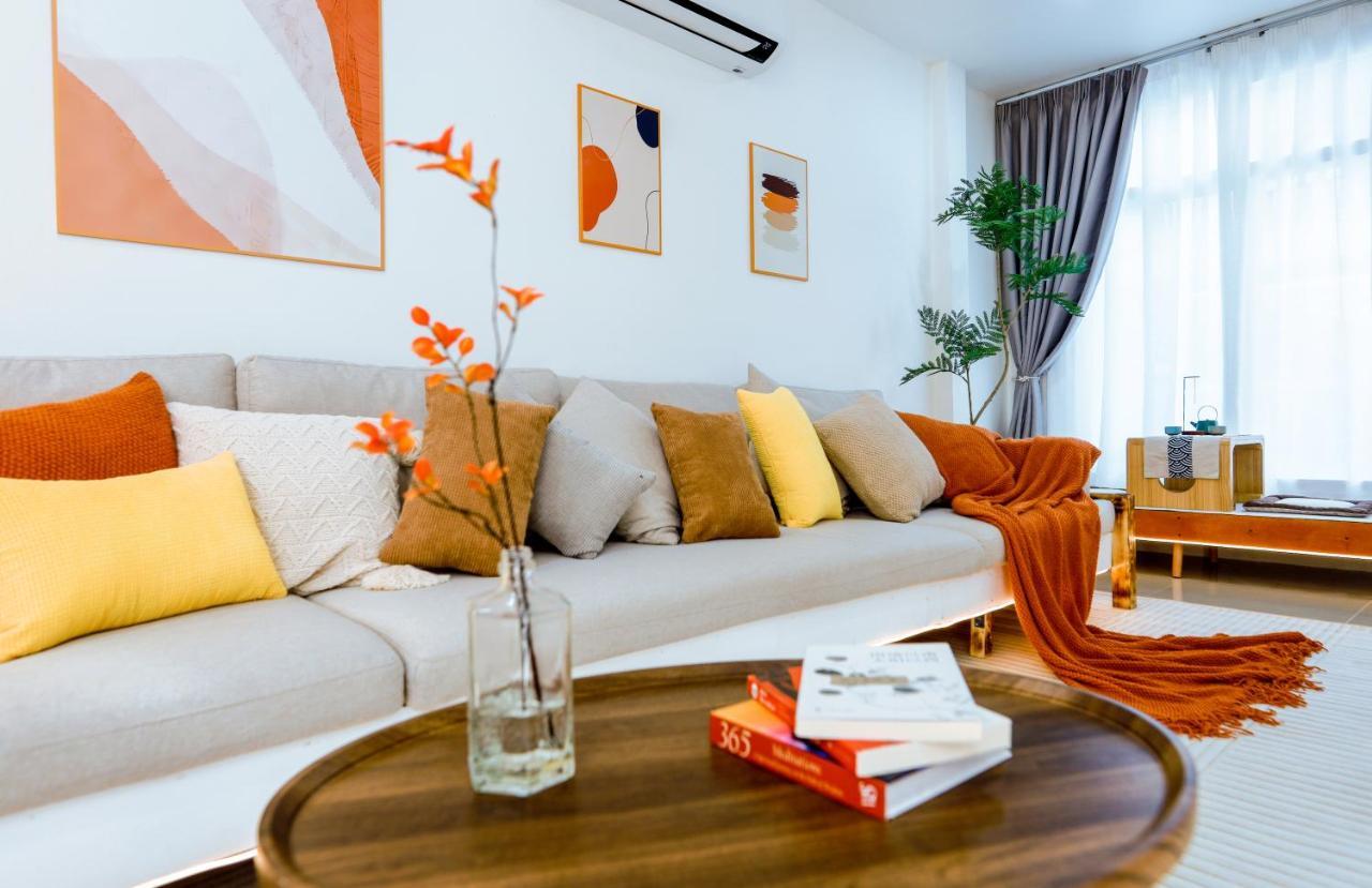 Ratchada Retreat Bespoke Urban Villa 3 — 4-Star Luxury Hotel in Bangkok, Thailand