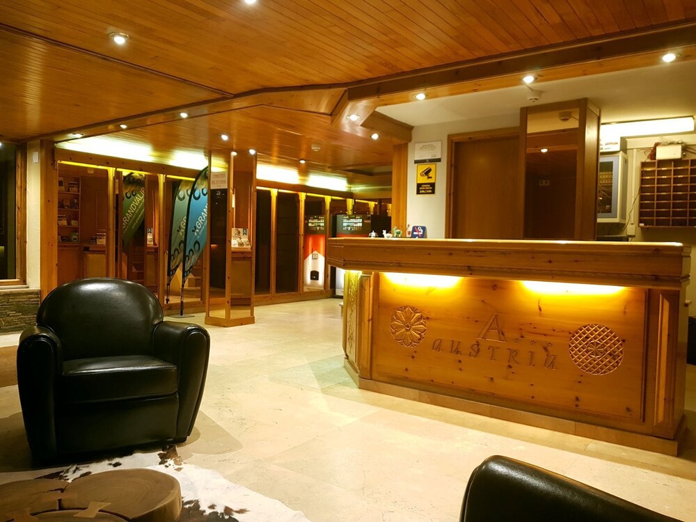 Hotel Austria - carbon neutral hotel in Canillo