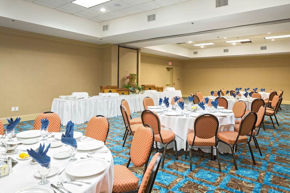 Hampton Inn Pensacola Beach - photo 103