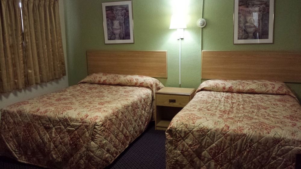Happy Journey Motel - photo 18