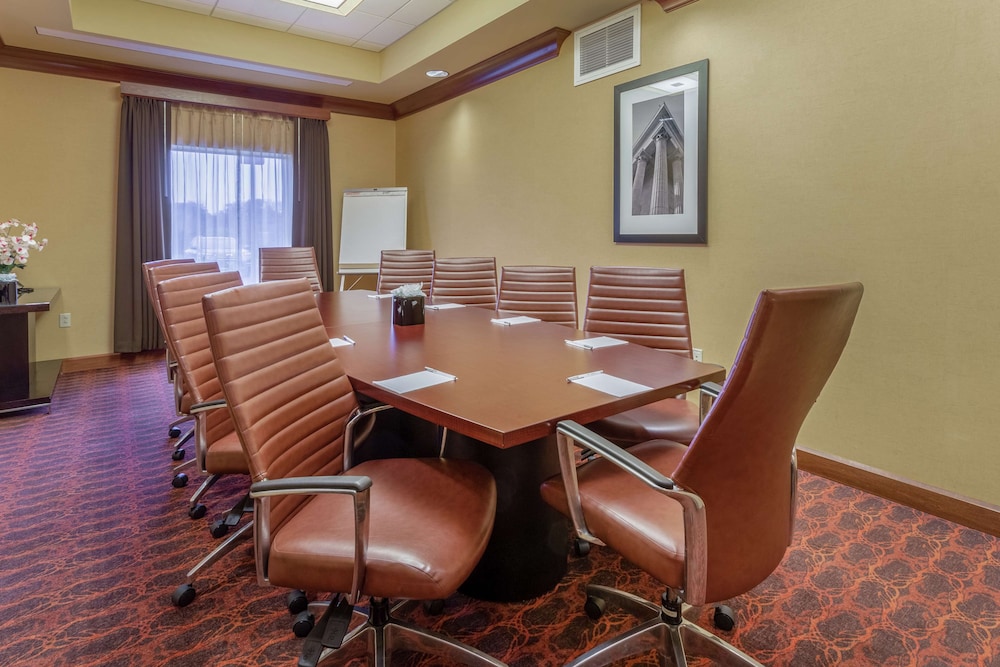 Hampton Inn Baltimore Owings Mills - photo 23