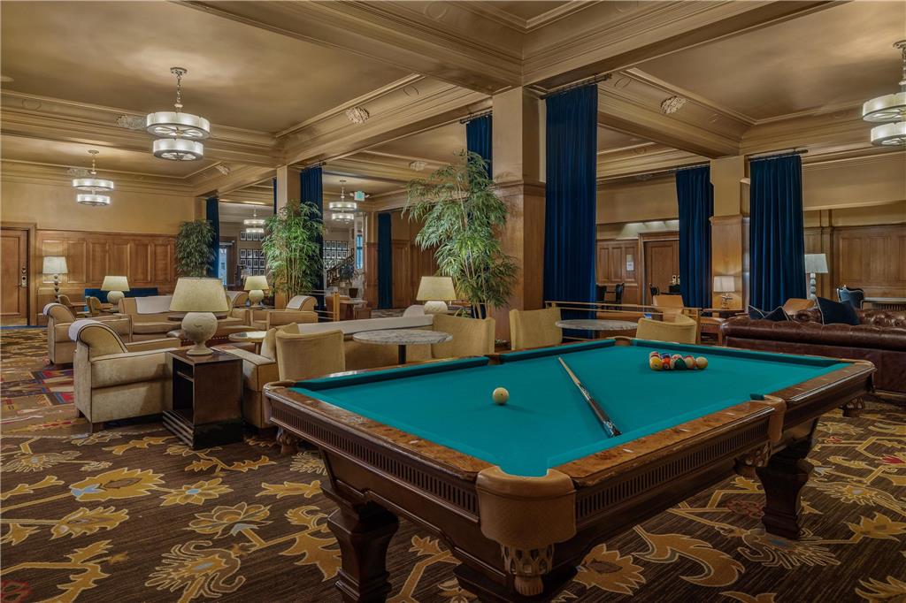 Arctic Club Hotel - photo 17