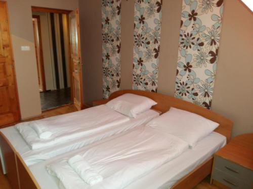 BoszorkAny Tanya tterem s PanziO in Tapolca, Hungary