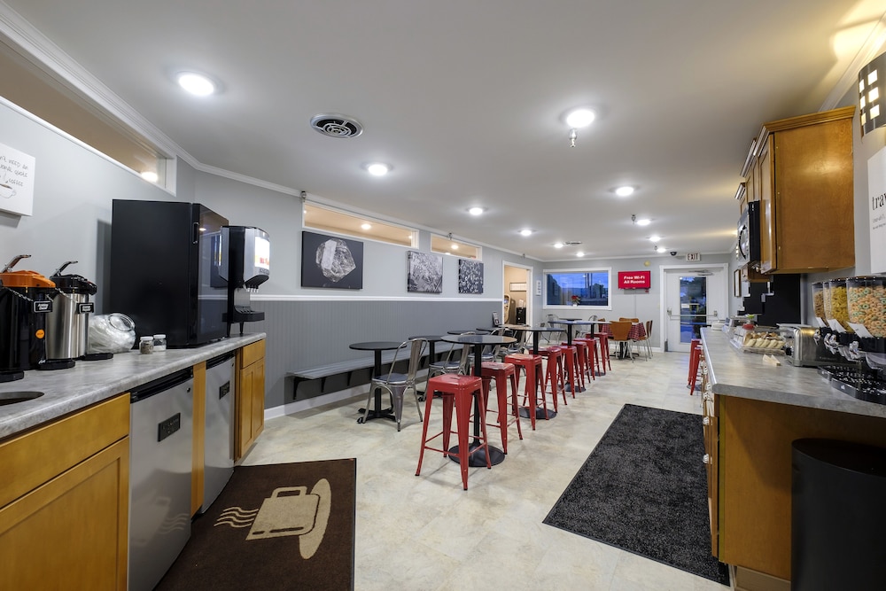 Red Roof Inn & Suites Herkimer - photo 42