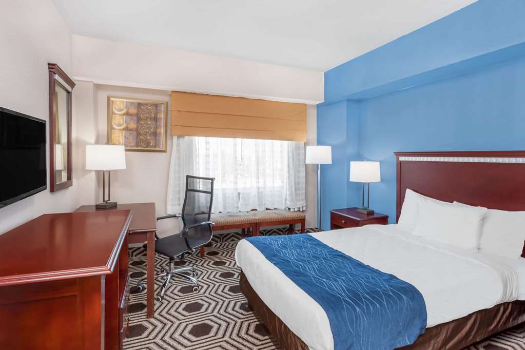 Baymont by Wyndham Delavan Near Lake Geneva - photo 7