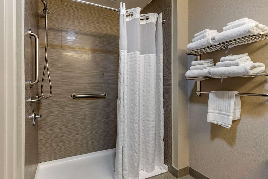 Comfort Suites Pineville Ballantyne Area - photo 9