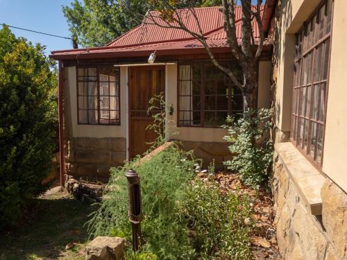 Berg Cottage — 4-Star Luxury Hotel in Clarens, South Africa