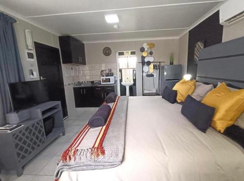 The Wooden Retreat — 4-Star Luxury Hotel in Margate, South Africa