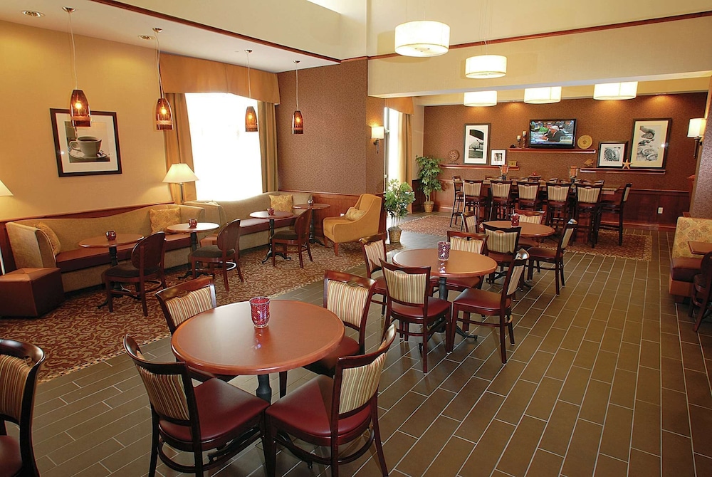 Hampton Inn & Suites Chesapeake Battlefield Blvd. - photo 39