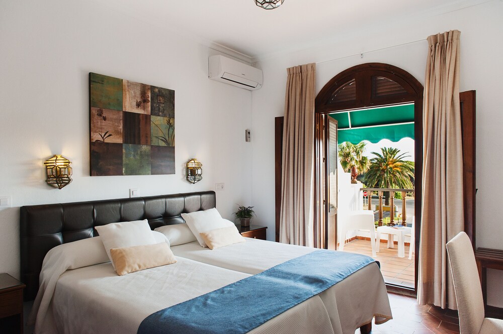 Hotel La Codorniz — carbon neutral stay, Tarifa