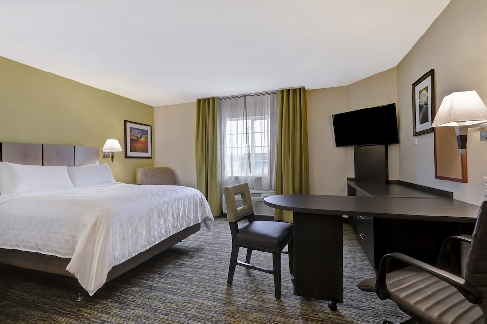 Candlewood Suites Indianapolis South an IHG Hotel - photo 2