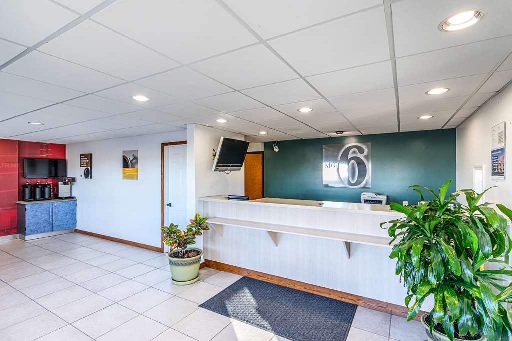 Motel 6 Urbana IL - photo 20