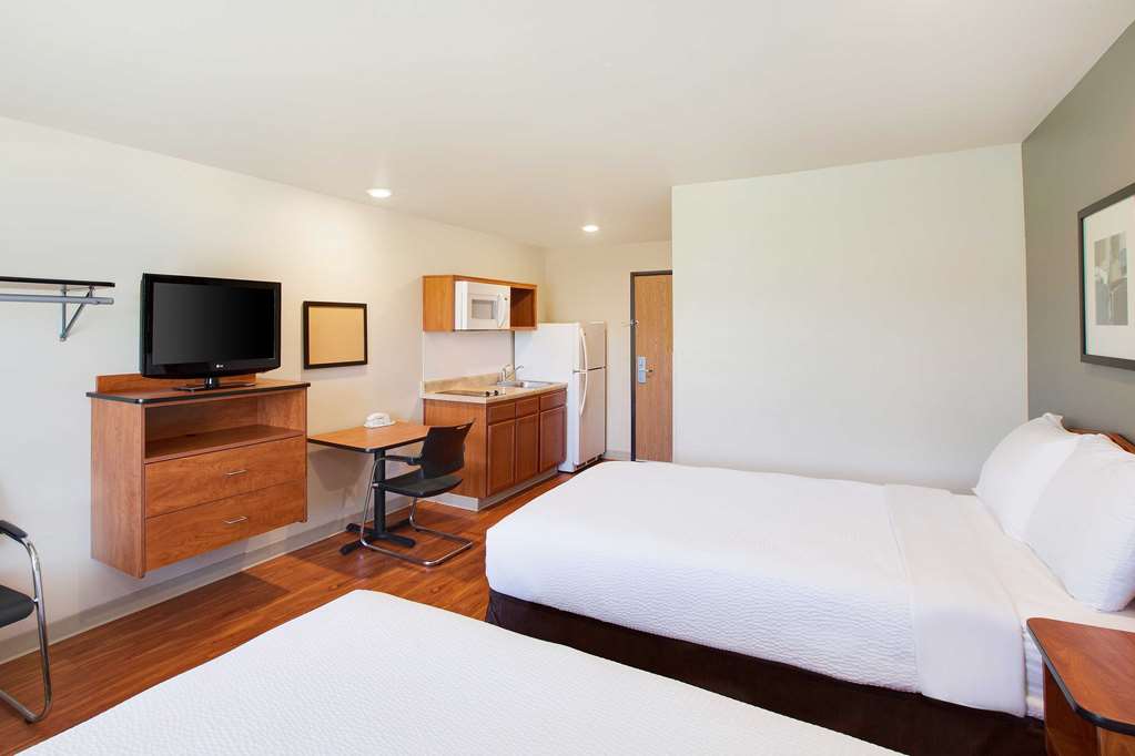 WoodSpring Suites Lake Charles - photo 13