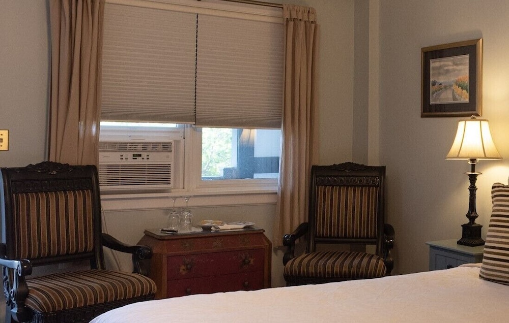 William Henry Miller Inn - photo 15