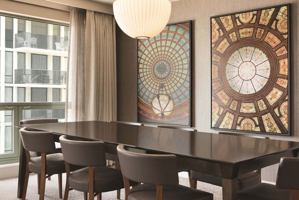 Hilton Chicago Magnificent Mile Suites - photo 26