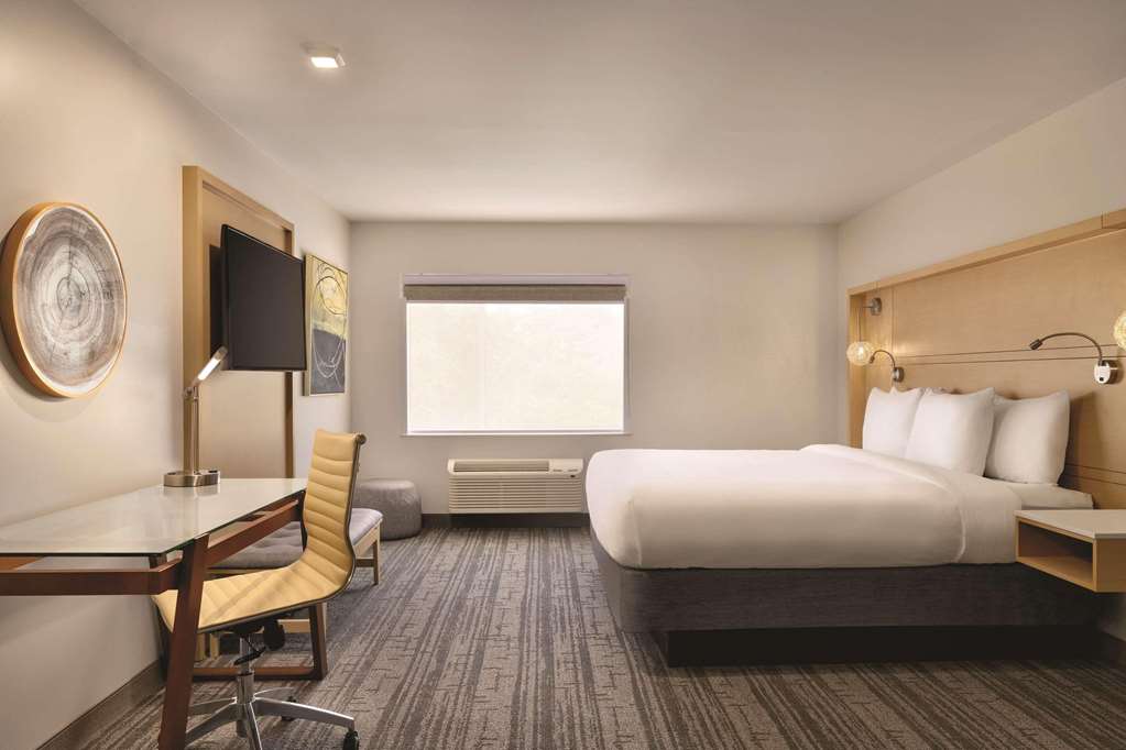 Radisson Hotel Atlanta Airport - photo 10