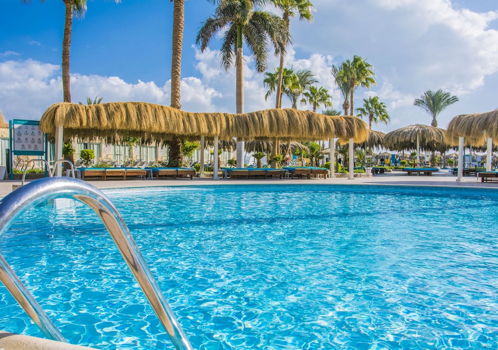 Sunrise Aqua Joy Resort - carbon neutral hotel in Egypt