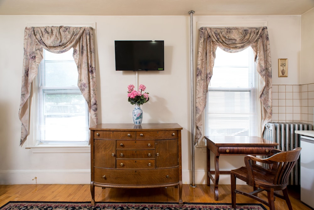 The Farrington Inn - photo 23