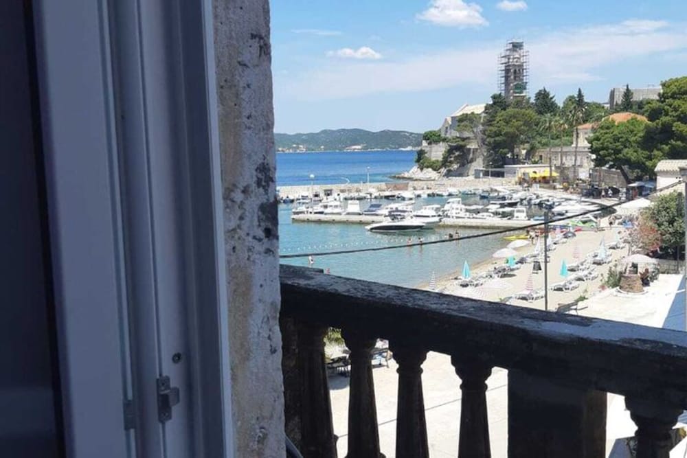 Rooms Milena Triple Room With External Private Bathroom