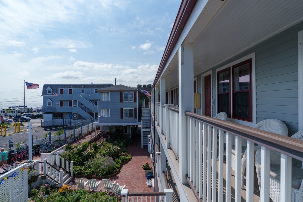 MV Surfside Hotel - photo 86
