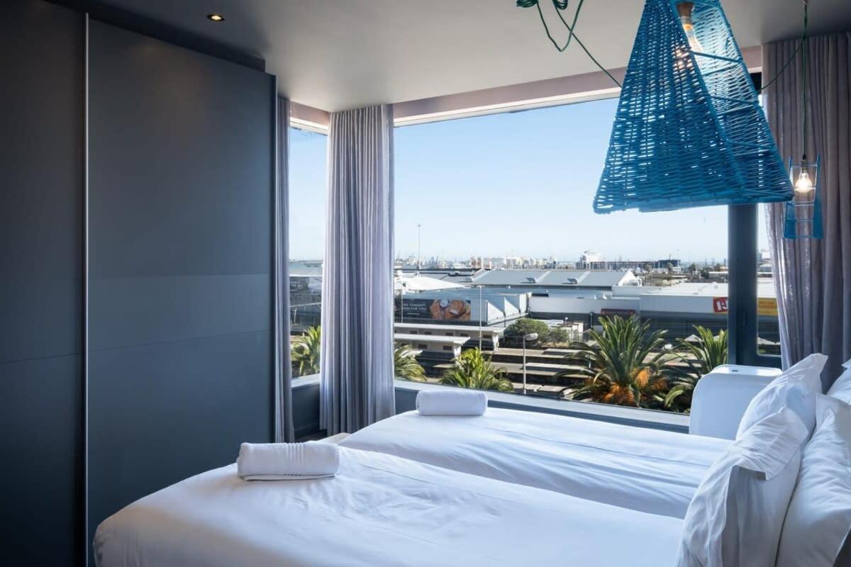 407 WEX1 by Perch Stays with daily housekeeping