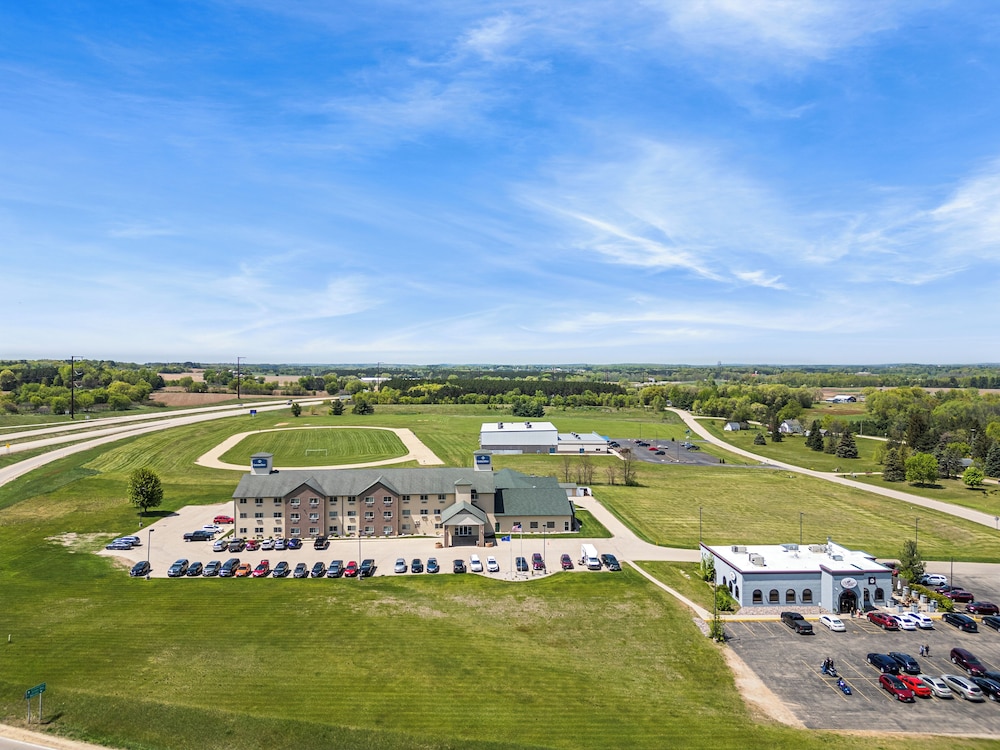 Boarders Inn & Suites Shawano - photo 65