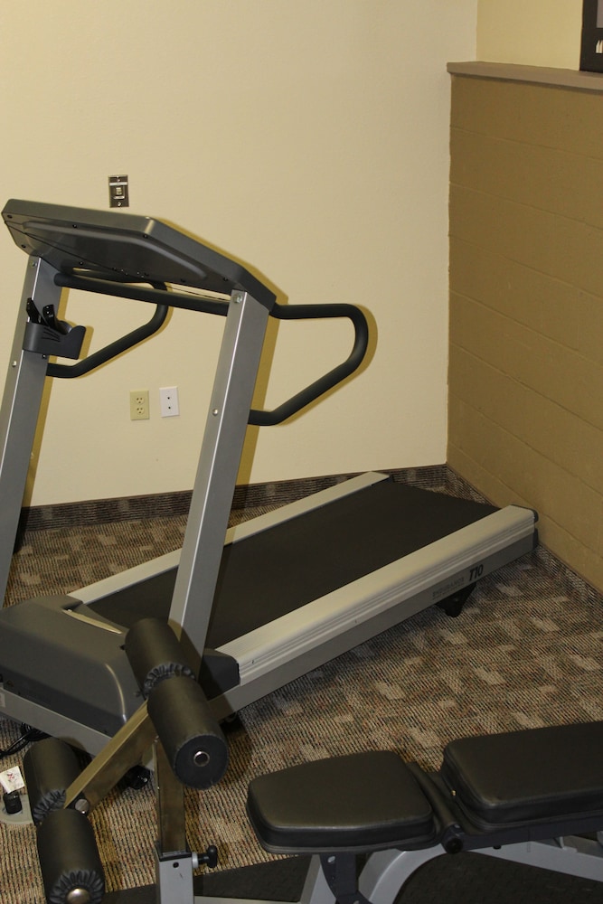 Crystal Springs Inn and Suites - photo 14