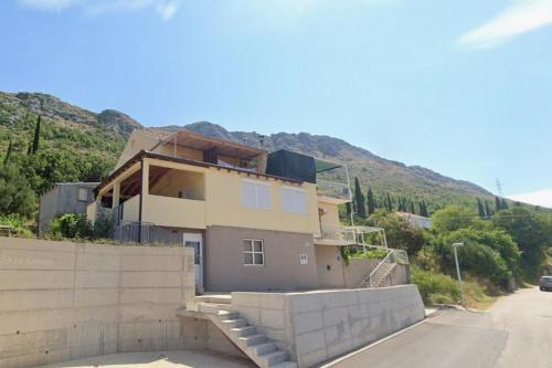 Apartments with parking space Buici Dubrovnik 24565 — 4-Star Luxury Hotel in Dubrovnik, Croatia