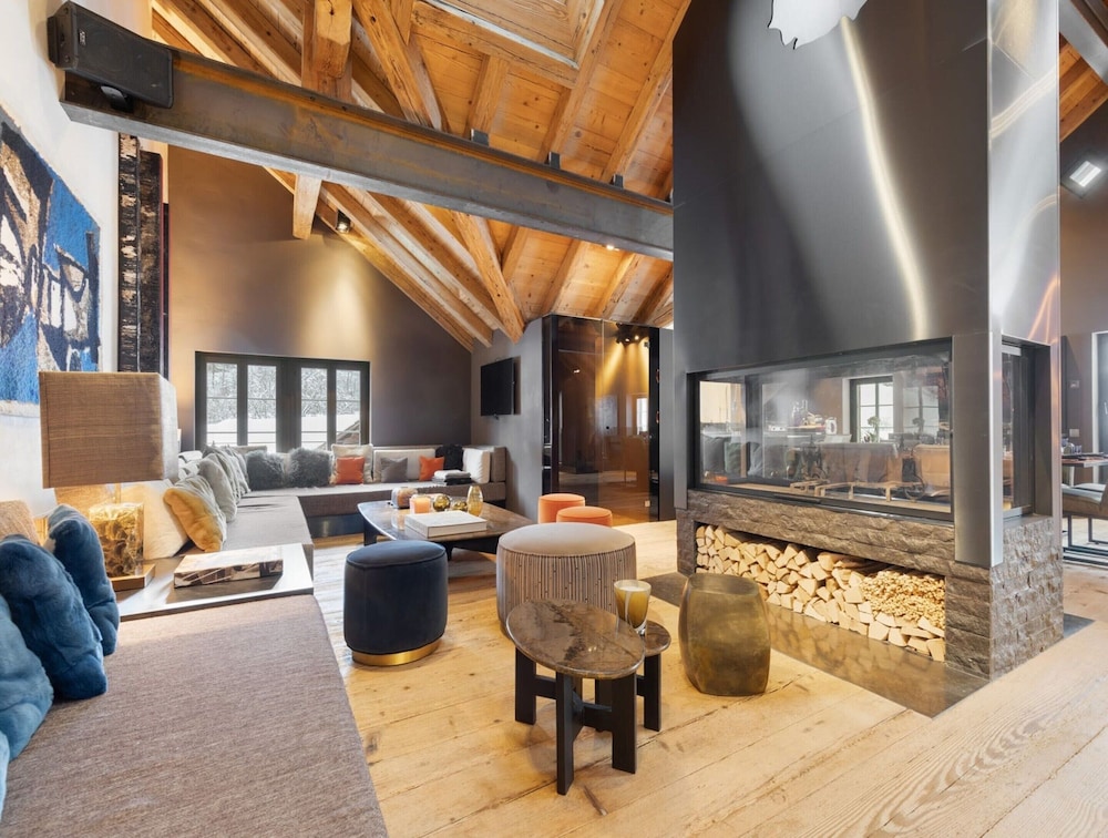 Duplex With Palace Views — Saanen — photo 2