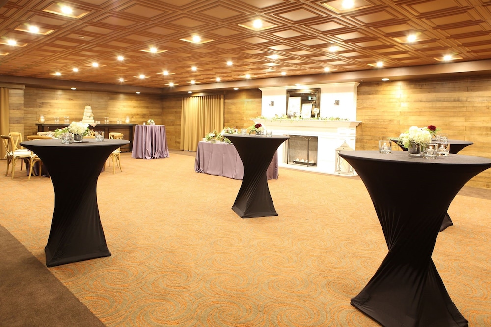 Four Points by Sheraton Anaheim - photo 30