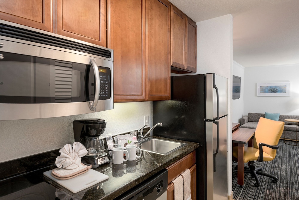 TownePlace Suites Tucson Williams Centre - photo 13