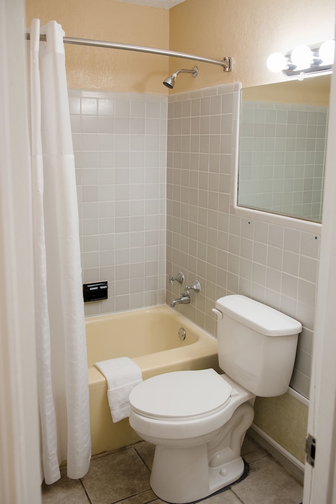 Grand View Plaza Inn & Suites - photo 73