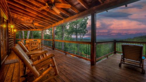 Lake Vista Lodge — 4-Star Luxury Hotel in Blue Ridge, United States