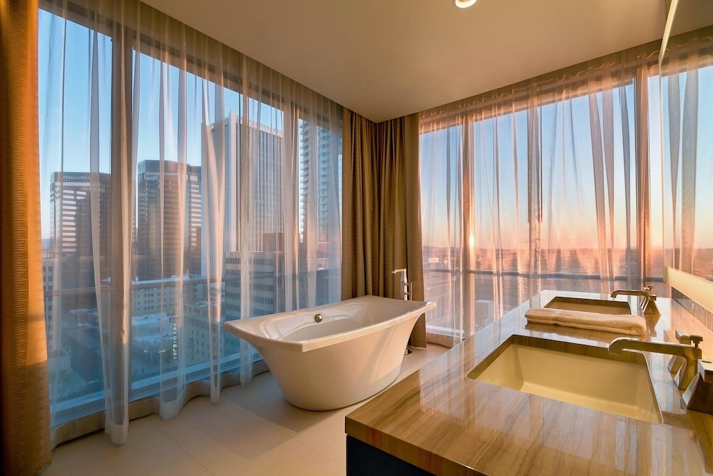 The Westin Phoenix Downtown - photo 19