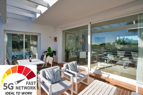 Al 411 Estepona Apartment Alcazaba Lagoon — 4-Star Luxury Hotel in Estepona, Spain