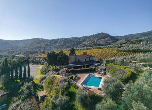 Agriturismo Sottotono — 4-Star Luxury Hotel in Carmignano, Italy