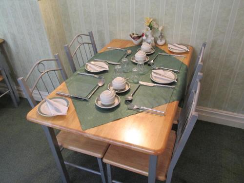 Lindene Hotel — Blackpool — photo 3