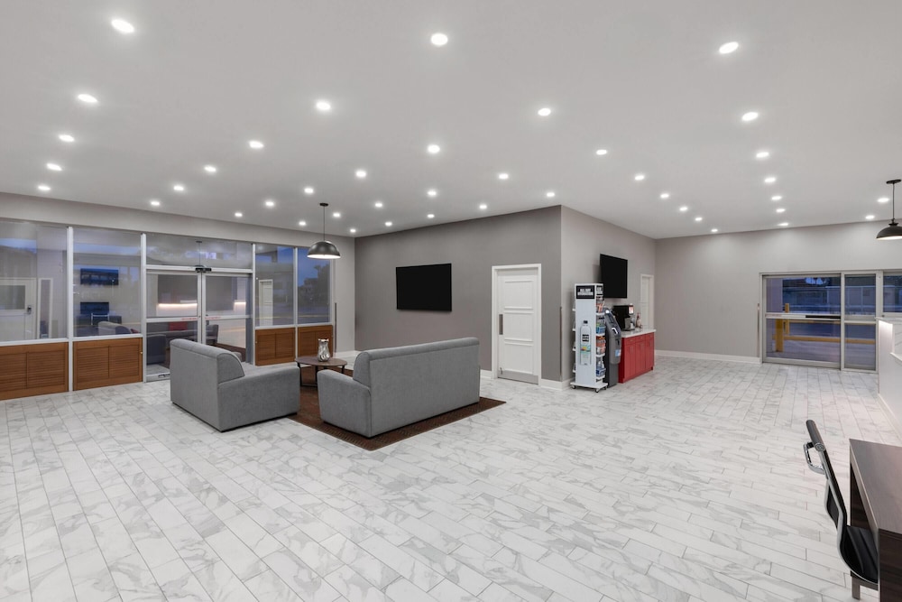 Ramada By Wyndham Kenner New Orleans Airport South - photo 6