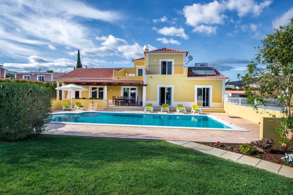 Amapola in Quelfes With 4 Bedrooms and 4 Bathrooms in Olhao, Portugal