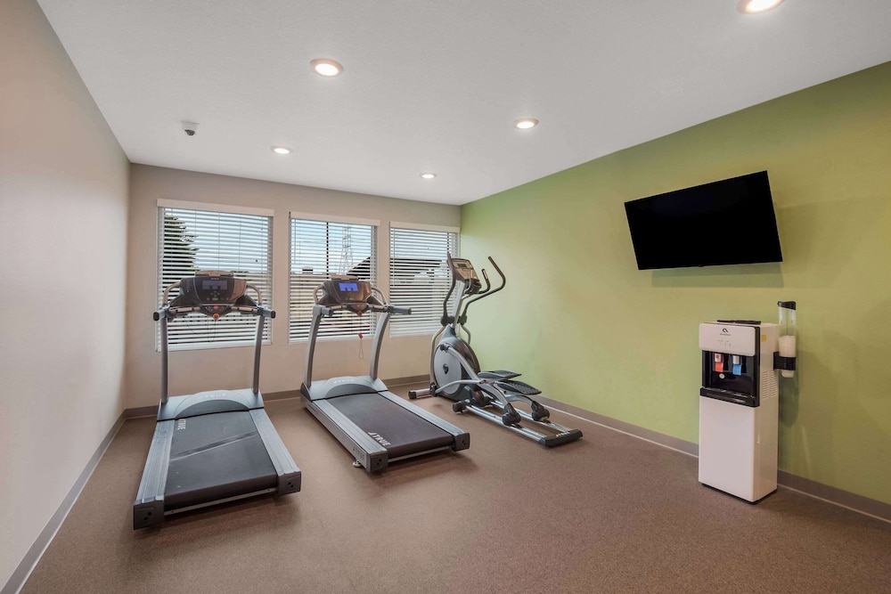 WoodSpring Suites Bellflower Los Angeles - photo 28