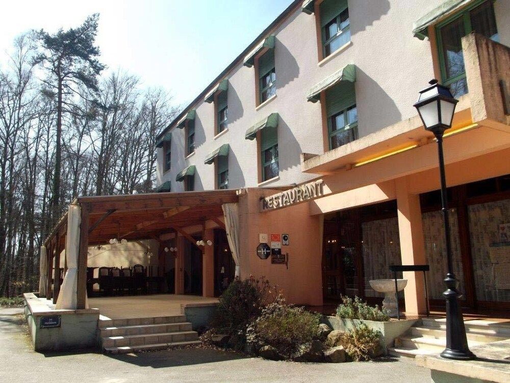 A La Résidence in Limoges, France